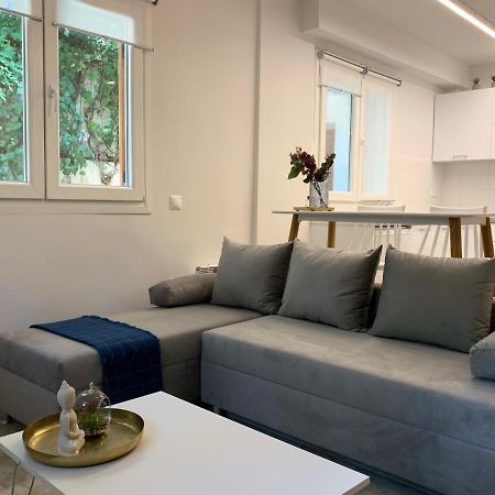 Renovated Apartment In Kifissia Center Near Metro G25 Athènes Extérieur photo